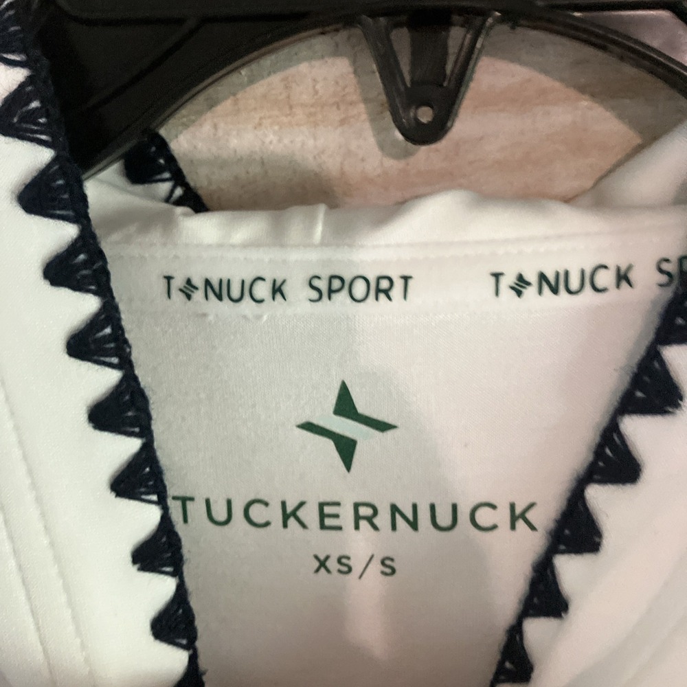 Tuckernuck Sport Sweatshirt Size XS/S White Hoodie Pullover Active - Picture 2 of 6